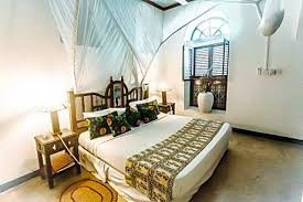 Maru Maru hotel room interior